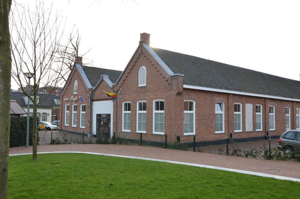 Hotel Aan De Singel Delfzijl Exterior foto